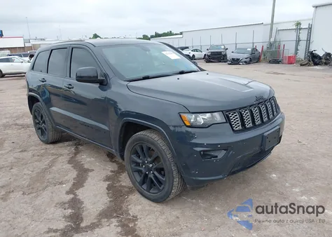 2017 Jeep Grand Cherokee Altitude 4X4 из США, поврежденный, VIN 1C4RJFAG3HC744897